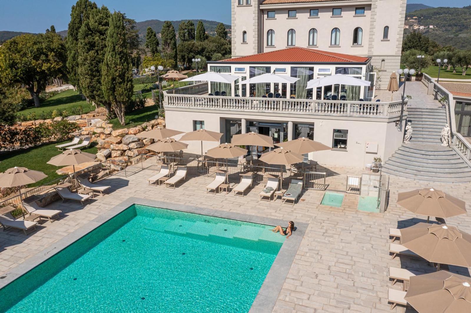 Castello Bonaria Wine & Spa Resort Campiglia Marittima Dış mekan fotoğraf